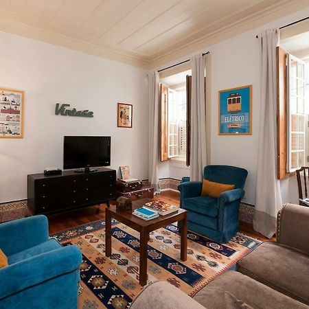 Quiet 2 Bedroom Apartment With Private Patio Next To Avenida Da Liberdade Lisboa Exterior foto