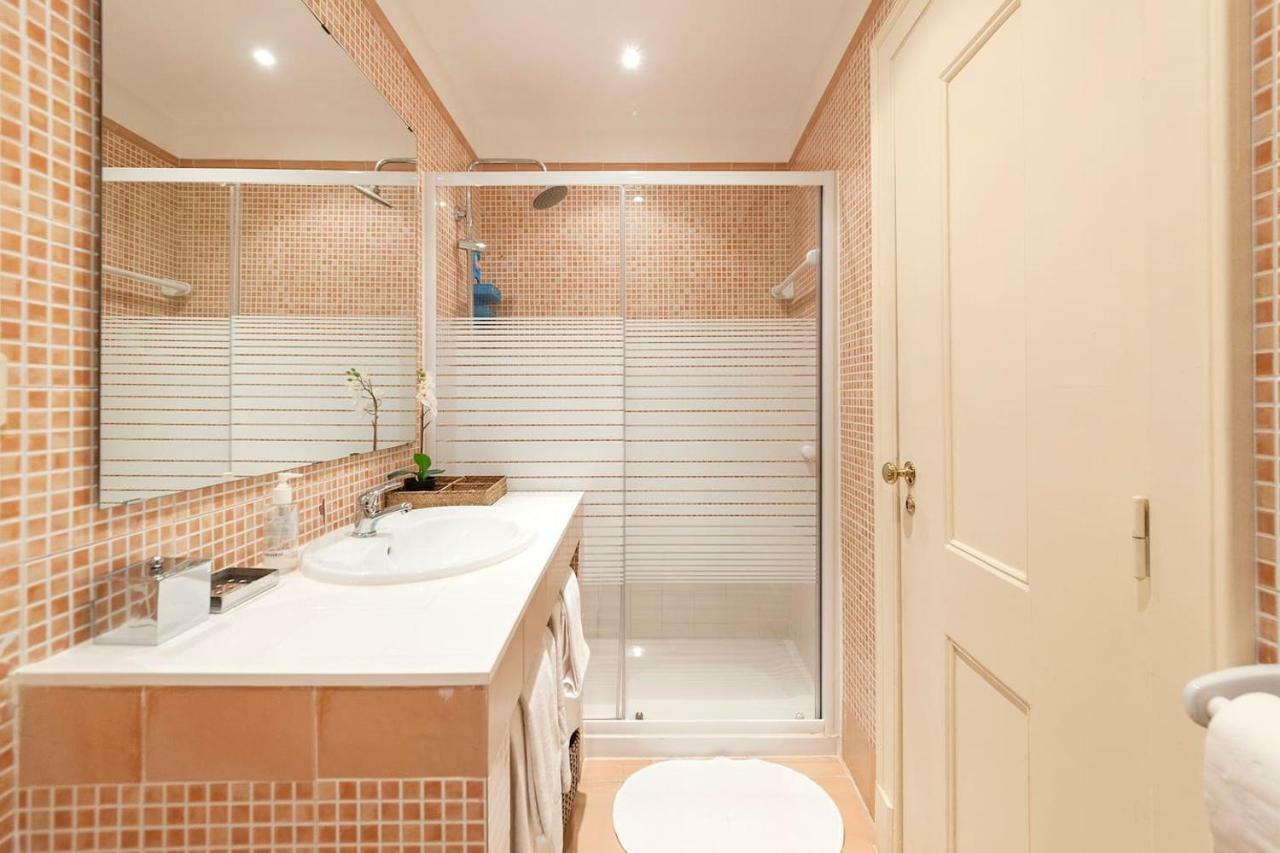 Quiet 2 Bedroom Apartment With Private Patio Next To Avenida Da Liberdade Lisboa Exterior foto