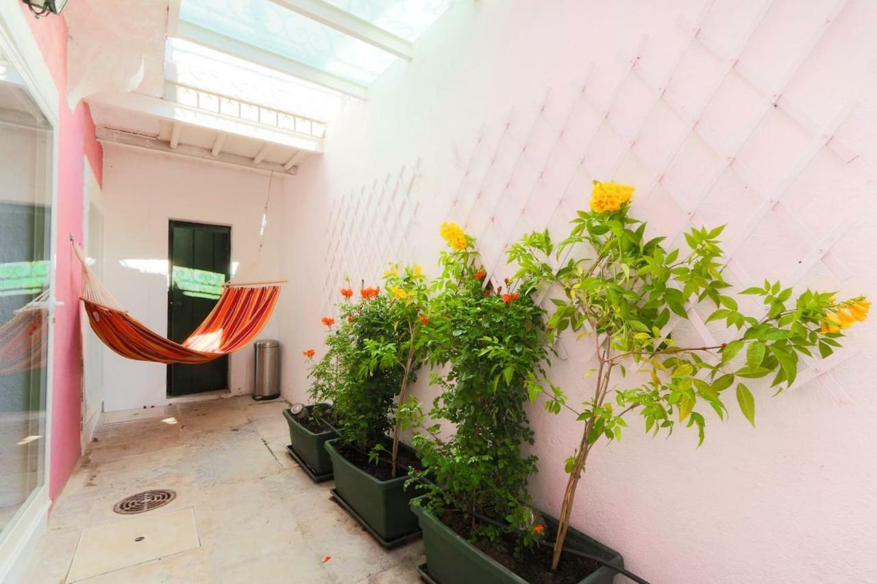 Quiet 2 Bedroom Apartment With Private Patio Next To Avenida Da Liberdade Lisboa Exterior foto