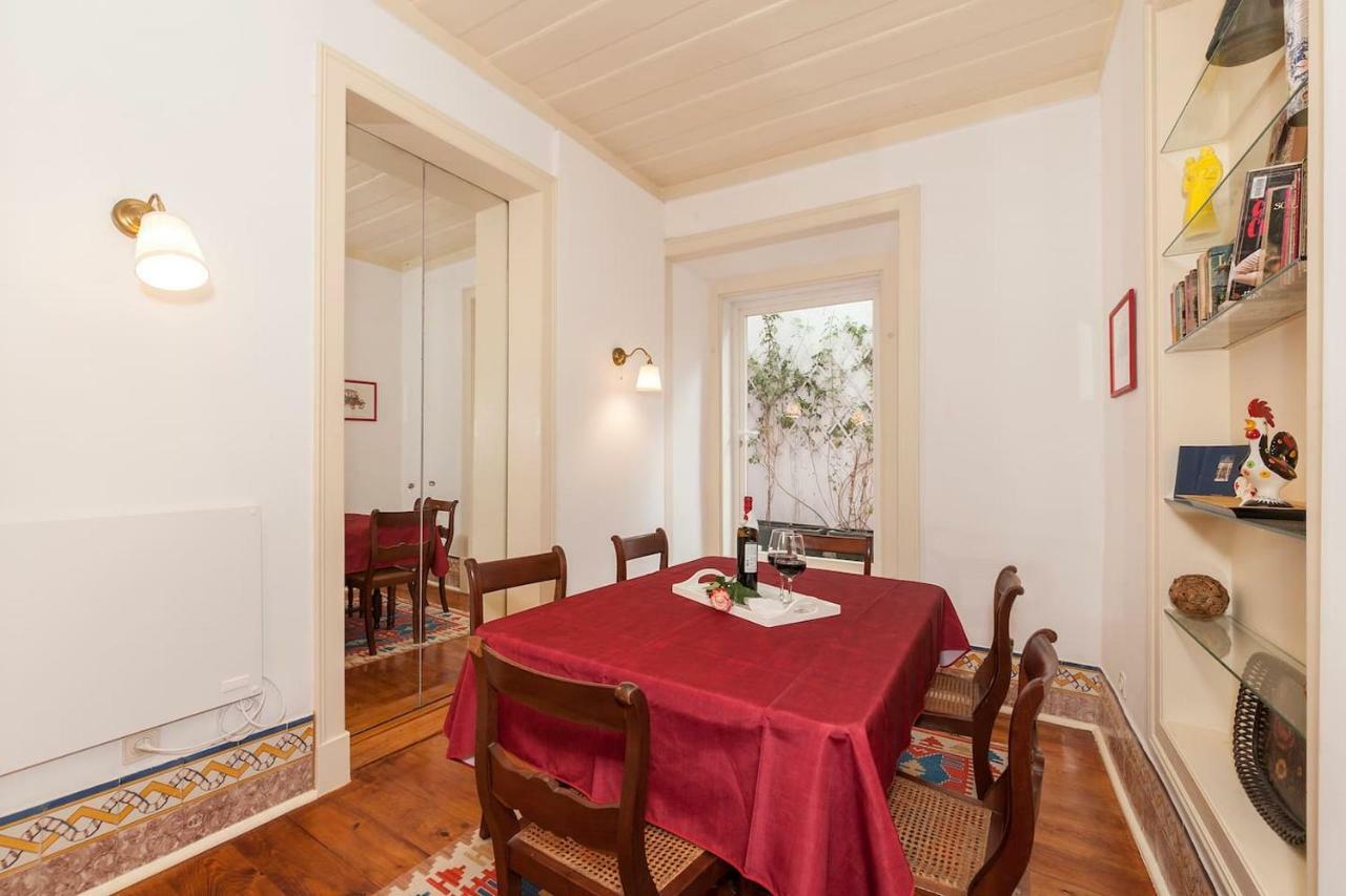 Quiet 2 Bedroom Apartment With Private Patio Next To Avenida Da Liberdade Lisboa Exterior foto