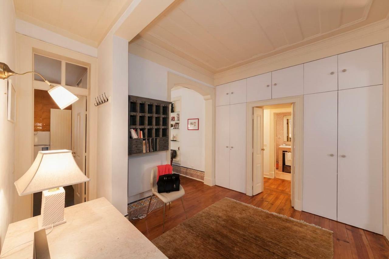 Quiet 2 Bedroom Apartment With Private Patio Next To Avenida Da Liberdade Lisboa Exterior foto