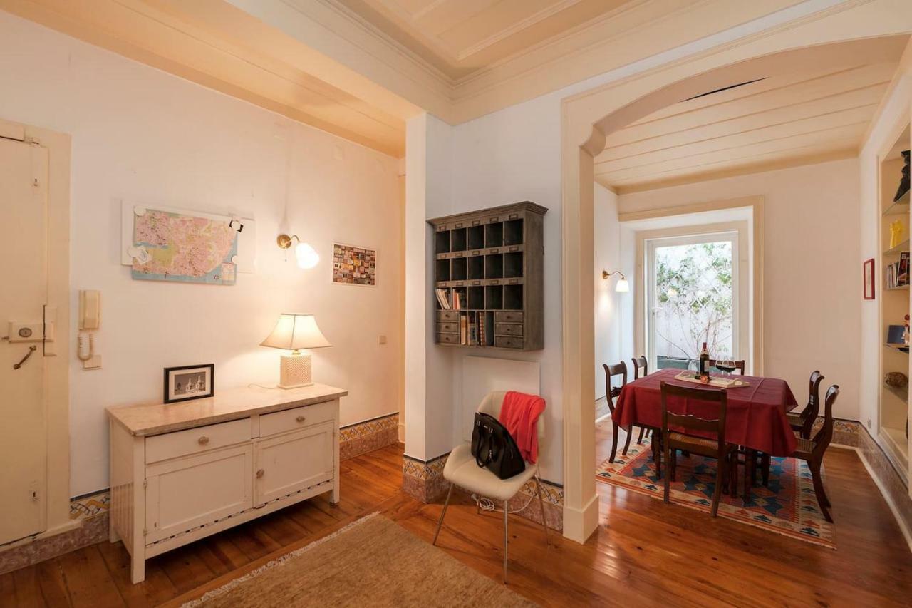 Quiet 2 Bedroom Apartment With Private Patio Next To Avenida Da Liberdade Lisboa Exterior foto